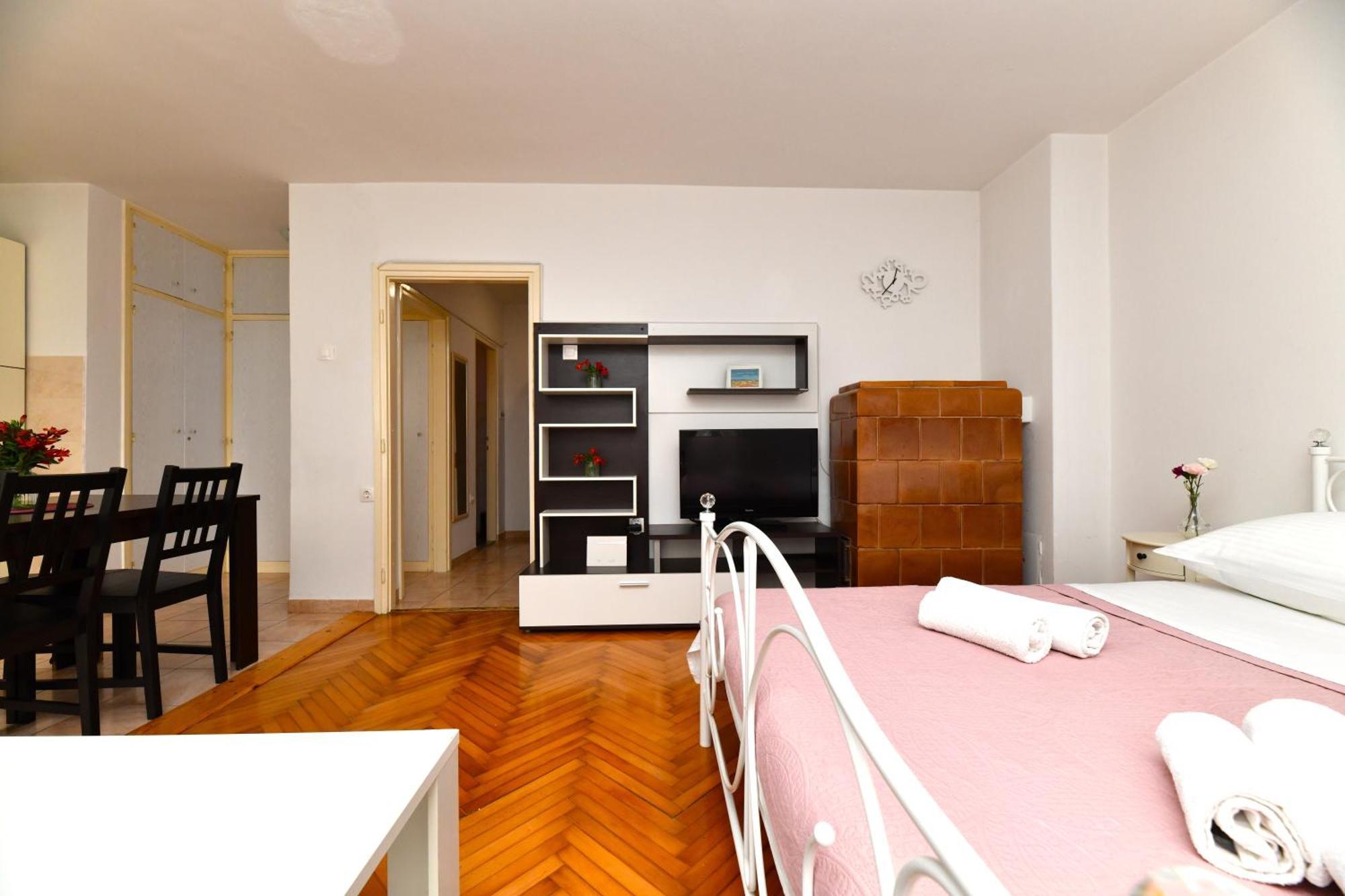 Appartamento Cozy 16A Zara Esterno foto