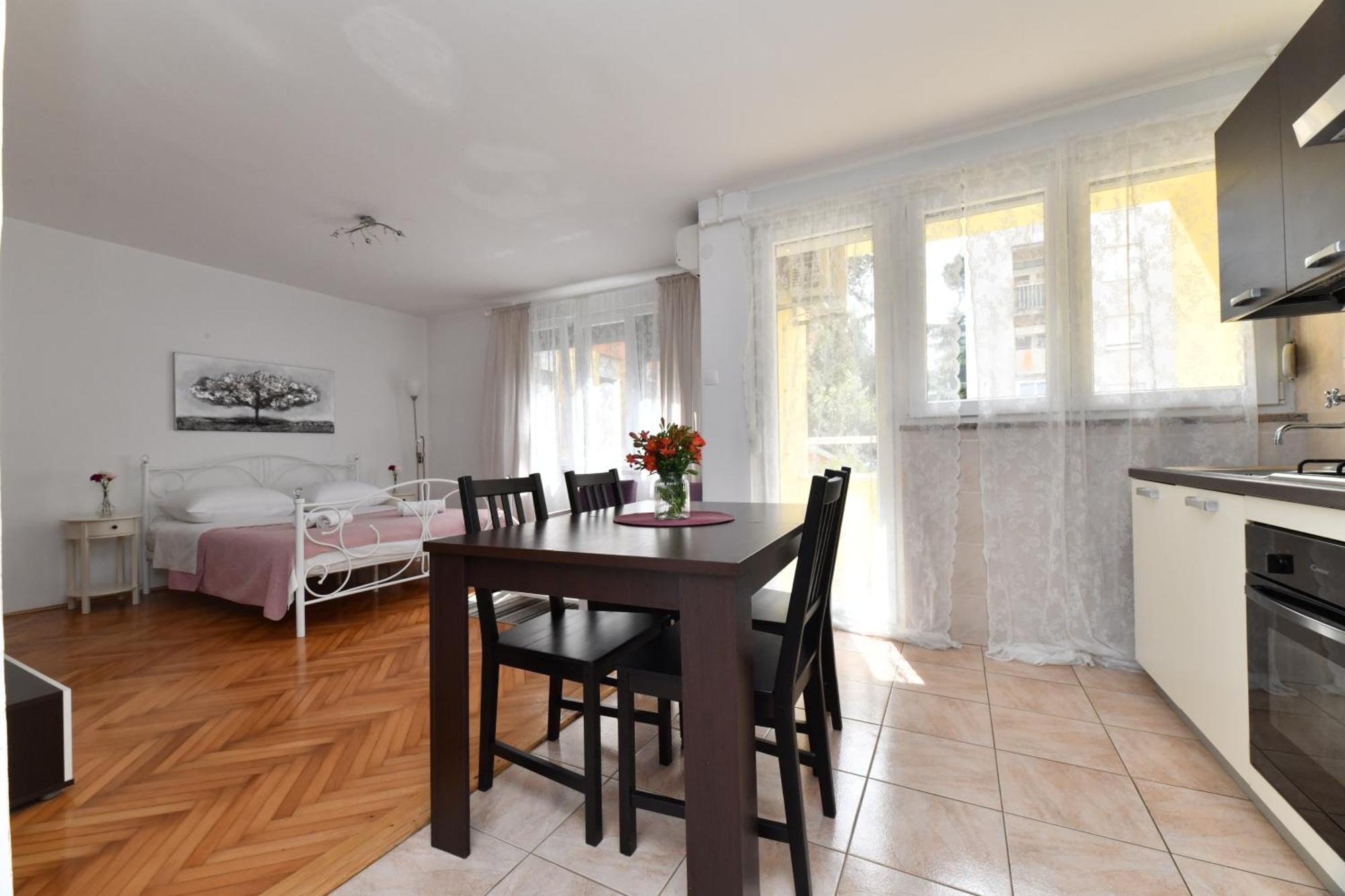 Appartamento Cozy 16A Zara Esterno foto