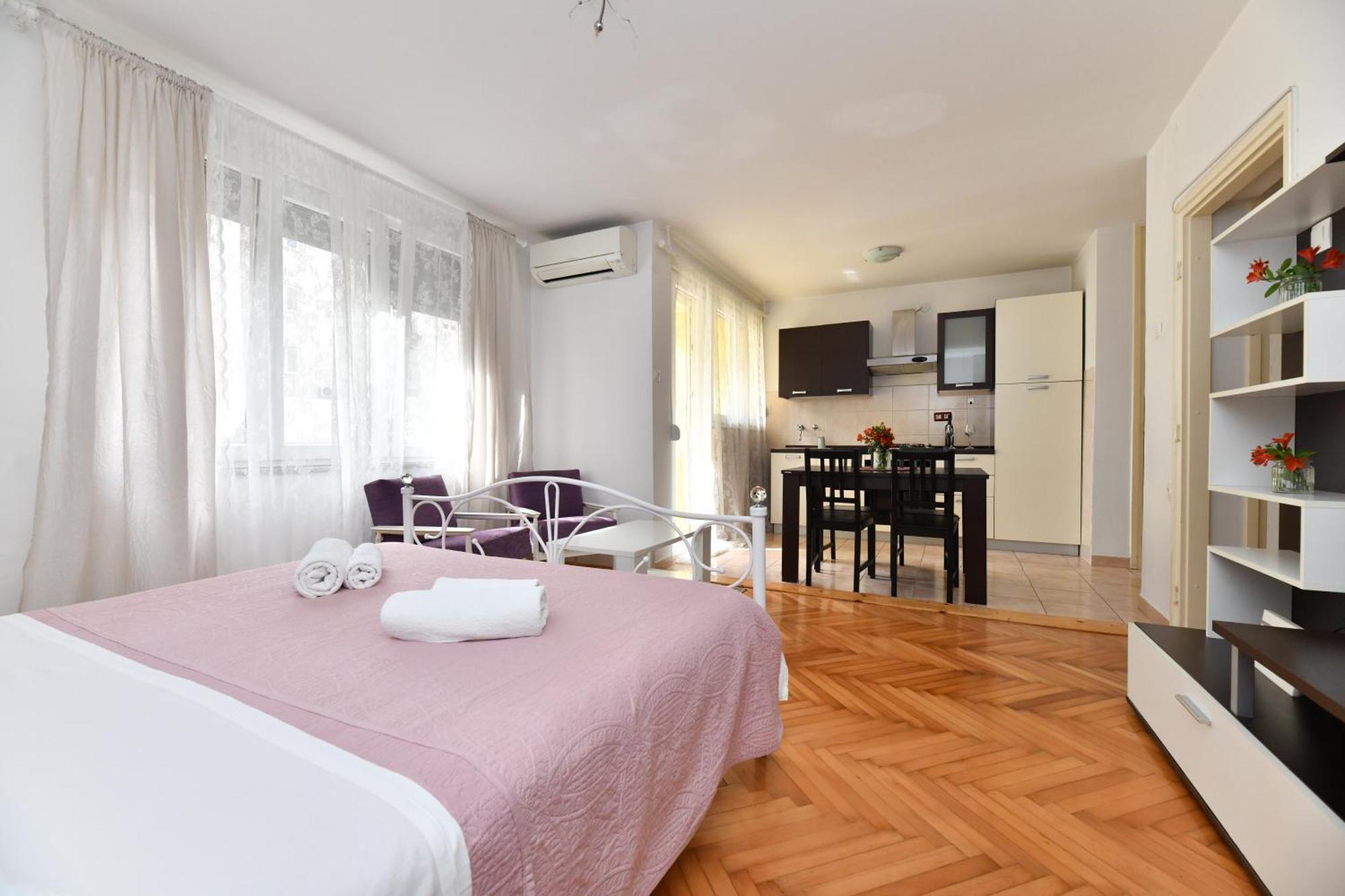 Appartamento Cozy 16A Zara Esterno foto